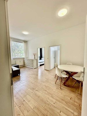 U21Micro Loft: 3-Zimmer- zzgl. Balkon-Chance, EBK in grüner ruhiger Hinterhof Lage Innsbrucker Platz