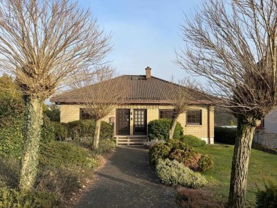 Freist. Bungalow mit Garten & Garage in Bexbach