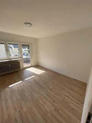 Erstbezug nach Sanierung: ansprechende 1-Zimmer-Wohnung mit Einbauküche und Balkon in Eppelheim