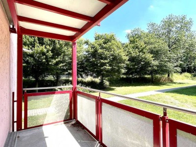 Schöne helle 2-ZKB Wohnung mit Balkon zu vermieten