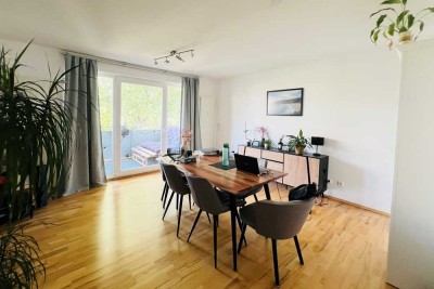 Frankfurt-Dornbusch: Moderne 2,5-Zimmer-Wohnung mit Balkon!