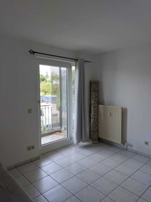 1-Raum-Wohnung mit Balkon und Einbauküche in Kaiserslautern