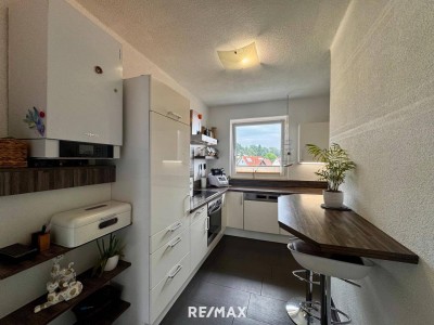 3-Zimmer Eigentumswohnung mit moderner Markenküche und Balkon