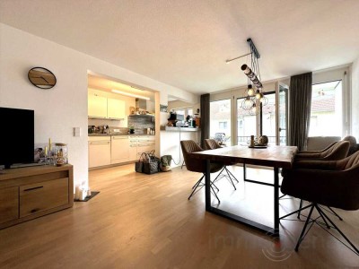 Exklusive Drei-Zimmer-Stadtvilla-Wohnung mit überdachtem Westbalkon in bevorzugter Lage Kemptens