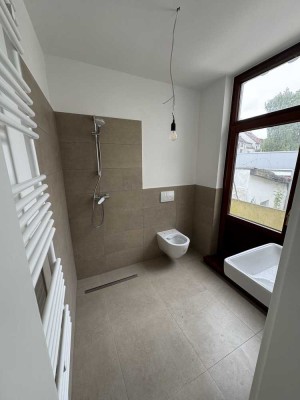 Stilvolle 2-Zimmer-Wohnung mit Balkon und Einbauküche in Bremen