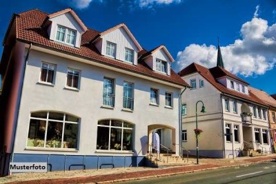 Wohn-/Geschäftshaus