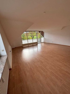 Geräumige 3 Zimmerwohnung | Duschbad modernisiert | Gäste WC