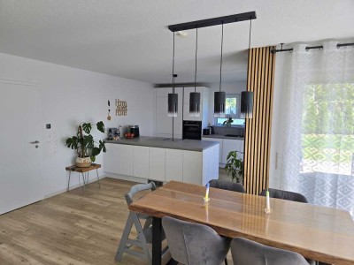 Familienfreundliche 4-Zimmer Erdgeschosswohnung mit Terrasse und Gartenanteil