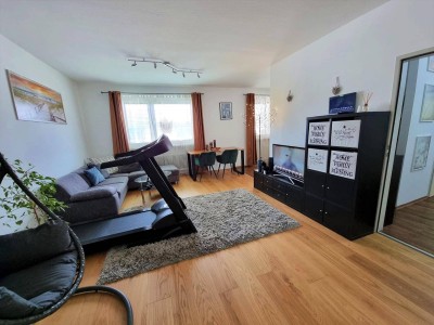 Helle 2-Zimmer-Wohnung mit Balkon im Herzen von Leonding