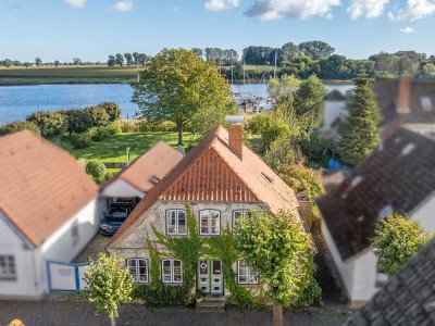 Traumhaftes Einfamilienhaus in Arnis – Denkmalgeschütztes Kulturerbe mit Blick auf die Schlei