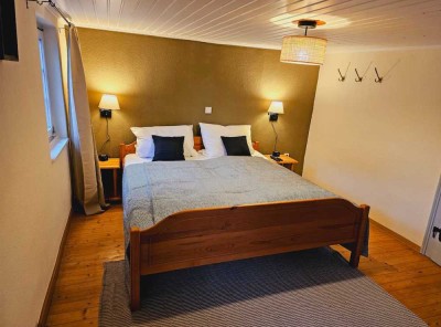 Tolles Fachwerkhaus / Doppelhaushälfte im Herzen von Veldenz