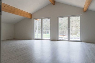 Dachgeschosswohung mit 106m², t und Einbauküche