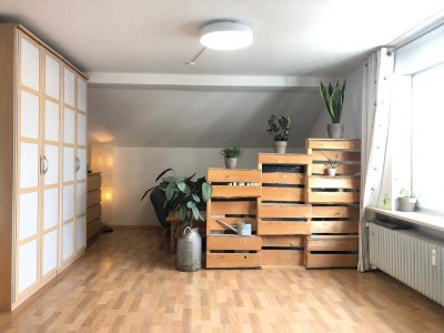 Stilvolle, gepflegte 1,5-Zimmer-Dachgeschosswohnung in Erding