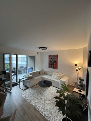 Schöne 2 Zimmer-Wohnung in kleinem Mehrfamilienhaus