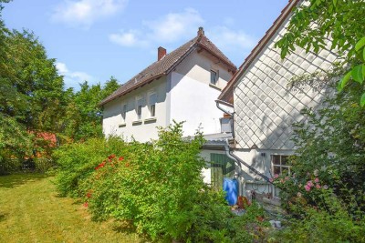 Charmantes Ein- bis Zweifamilienhaus mit idyllischem Garten
