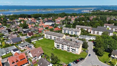 Charmante Hochparterre-Wohnung mit Balkon, EBK u. Vollbad in ruhiger Lage
