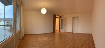 Sonnige, super charmante 1-Raumwohnung 42 m², komplett renoviert, im inneren Süden - in Kürze frei!