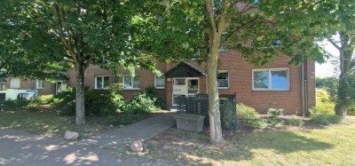 *** ab 01.08.25 + Dachgeschoss + Balkon + 2 Zimmer + Stellplatz ***