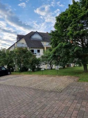 Gepflegte 2-Zimmer-Maisonette-Wohnung mit Loggia und EBK in Bingen