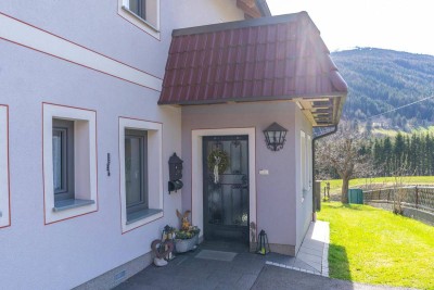 Gepflegtes Haus mit Bergblick in der Gemeinde Rennweg unweit der Skiregion Katschberg