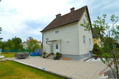 Einfamilienhaus - 5 Zimmer - Garage - 838 m² Grundstück - 2 Bauparzellen