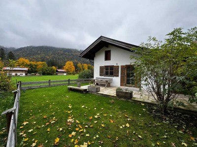 Landhaus Blick auf den Leonhardstein und ins Tal.