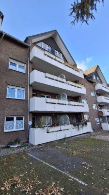 Helle 3-Raum Familienwohnung mit großem Frühstücksbalkon