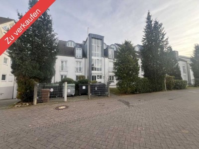 Schöne Wohnung mit Balkon und Stellplatz in der Tiefgarage!