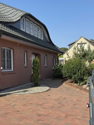 Von privat: Modernisiertes freistehendes Einfamilienhaus mit Ausbaureserve