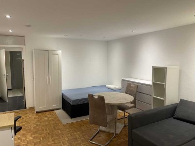 renoviertes und komplett möbliertes Appartement mit Aussicht in Heimsheim