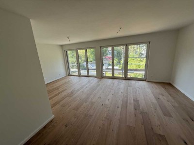 NEUBAU Erstbezug: exklusive 3-Zimmer-Wohnung mit Balkon in Köln - KFW 40 -Energie Effizient Haus