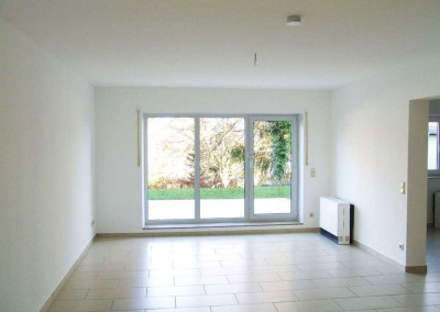 Großzügige 2-Raum-Wohnung mit Terrasse