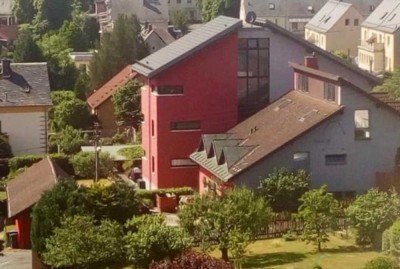 Geräumige, neuwertige 3.5 Zimmer-Gartenwohnung in Plauen
grosse Terrasse,Grill,-Lagerfeuerplatz
