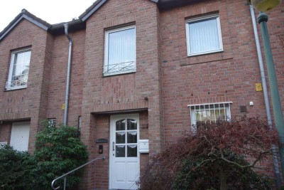 EXKLUSIV EINFAMILIENHAUS MIT GARTEN+TERRASSE+GARAGE MODERNES BAD+G-WC BADEWANNE + DUSCHE AM FALDER