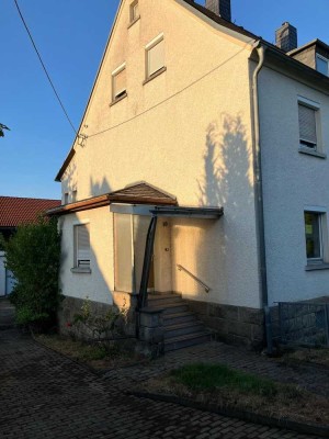 2-Familienhaus zu verkaufen