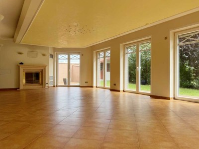 Elegantes Einfamilienhaus mit Außenpool in Gifhorn-Jembke – Gehobenes Wohnen auf 220 m²
