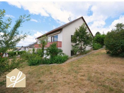 Vielseitiges Einfamilienhaus mit Einliegerwohnung, traumhafter Aussicht und Ausbaupotenzial