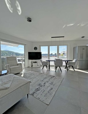 7305 - Blick auf die Murg und Penthouse-Charakter! 4-Zimmerwohnung mit EBK und Balkon!