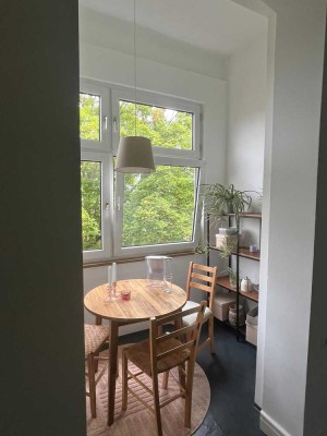 Helle, freundliche 2,5-Zimmer Wohnung mit Einbauküche