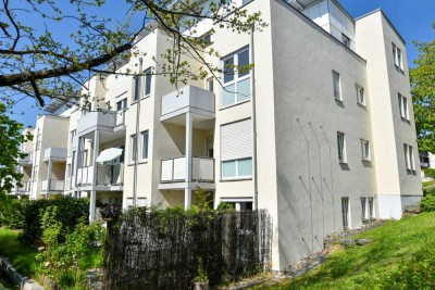 Schöne 2-Zimmer Wohnung mit TG-Stellplatz und Balkon!