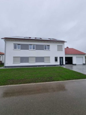 Neuwertige 4-Zimmer Wohnung mit Balkon in Nördlingen