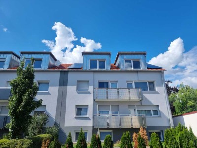Erstbezug 2,5-Raum-Dachgeschosswohnung mit gehobener Innenausstattung mit Balkon in Dettelbach