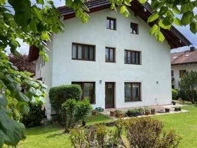Helle und großzügige 3 Zimmer DG-Wohnung in Ruhpolding zu vermieten