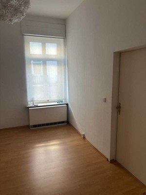 WG ZIMMER in Wiesbaden Nordost.