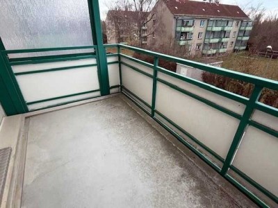 +++ Sonnige 3 Raumwohnung mit Balkon +++