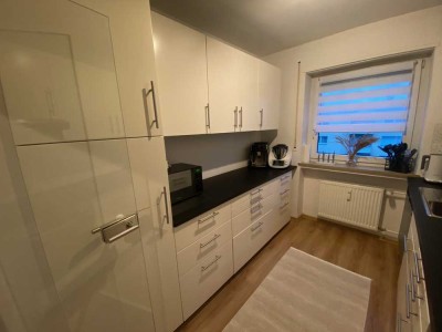 Lichtdurchflutete, zentral gelegene drei Zimmer Wohnung im nördlichen Altstadtgürtel von Ingolstadt