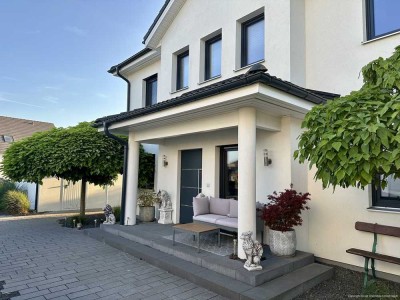 Modernes EFH, 5 Zi.,173m² Wfl. , 828 m² Grund, Photovoltaik, KfW40