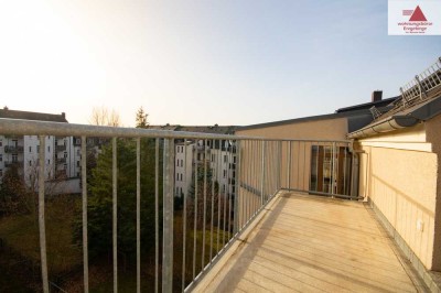 Große 1-Raum-Wohnung mit Balkon!