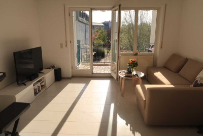 Möblierte 3-Zimmer-Wohnung mit Balkon und Einbauküche in Bogenhausen, München