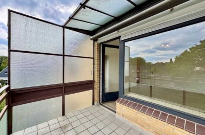 Villenviertel! Schöne 2 ZKB Wohnung mit Südbalkon